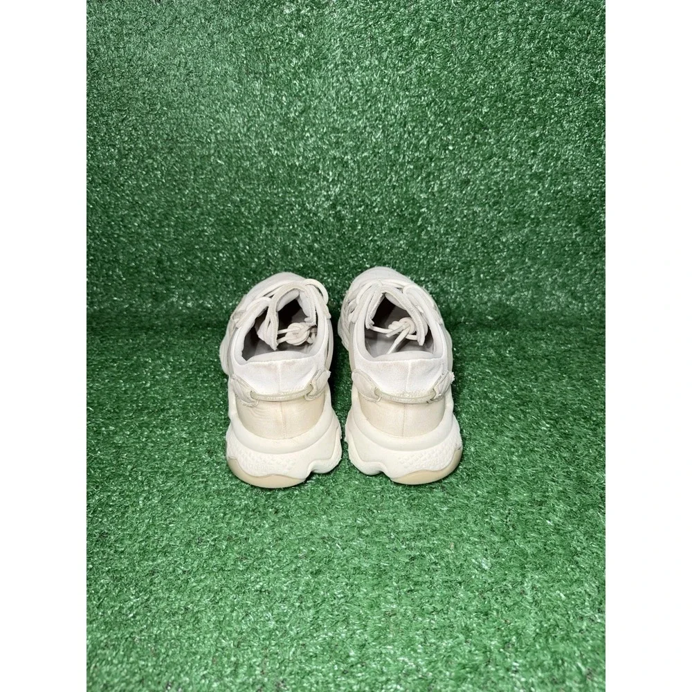 Adidas‎ Ozweego Low Womens Size 8 Beige Comfort Running Shoes Walking Sneakers